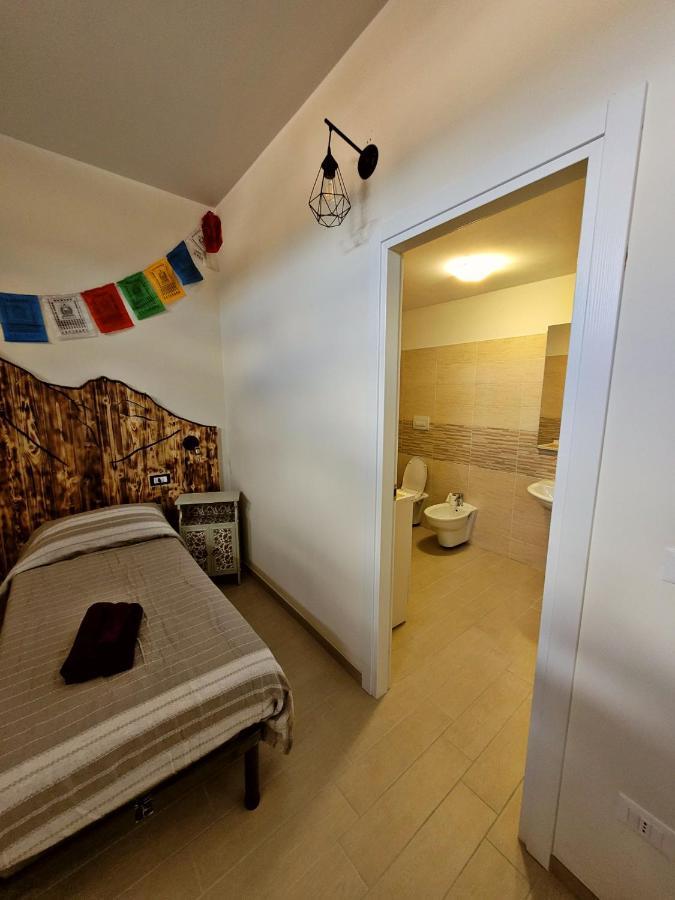 Il Bivacco Del Duomo Bed and Breakfast LʼAquila Exteriör bild