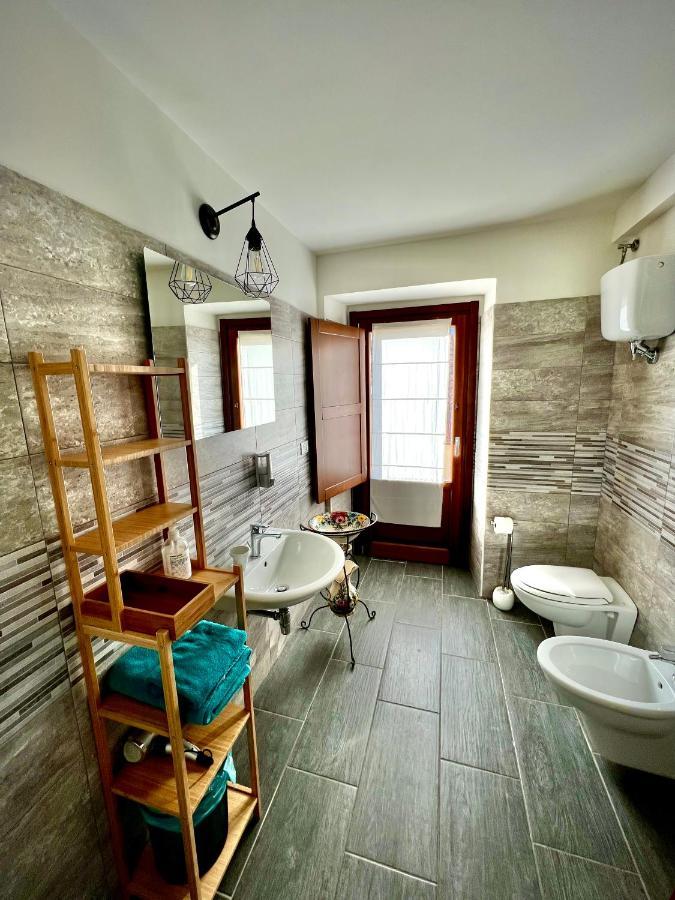Il Bivacco Del Duomo Bed and Breakfast LʼAquila Exteriör bild